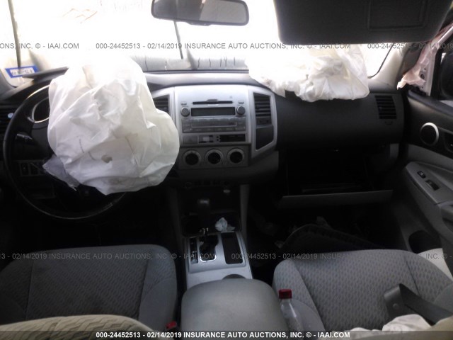 5TFJU4GN9BX001031 - 2011 TOYOTA TACOMA DOUBLE CAB PRERUNNER WHITE photo 5