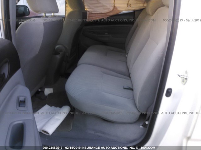 5TFJU4GN9BX001031 - 2011 TOYOTA TACOMA DOUBLE CAB PRERUNNER WHITE photo 8