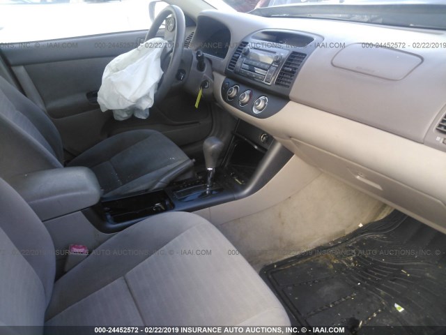 4T1BE32K46U646763 - 2006 TOYOTA CAMRY LE/XLE/SE GRAY photo 5