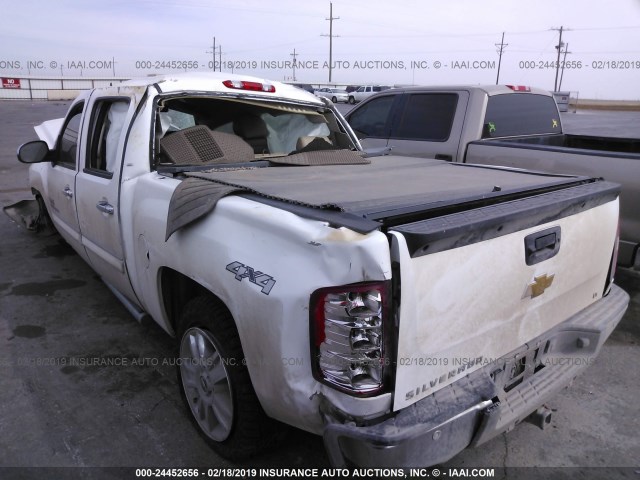 3GCPKSE22DG381009 - 2013 CHEVROLET SILVERADO K1500 LT WHITE photo 3