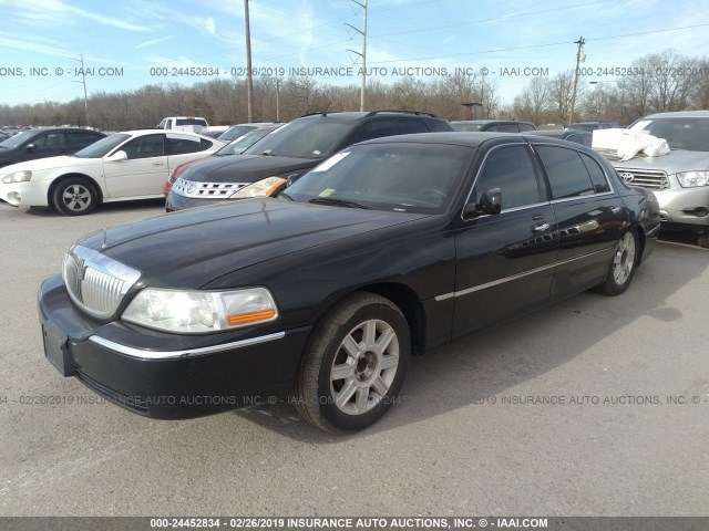 2LNHM84VX9X607450 - 2009 LINCOLN TOWN CAR EXECUTIVE L BLACK photo 2