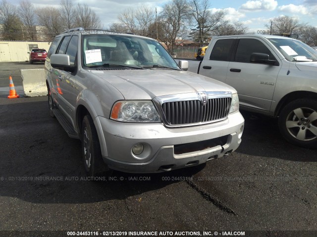 5LMFU28R64LJ28737 - 2004 LINCOLN NAVIGATOR Gümüş foto 1