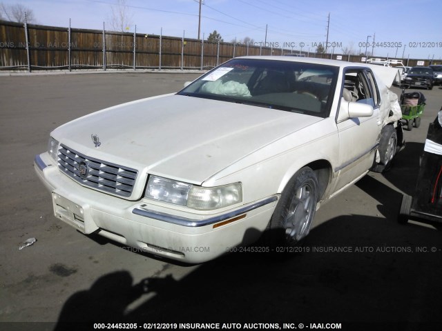 1G6EL12Y1YU190775 - 2000 CADILLAC ELDORADO ESC WHITE photo 2