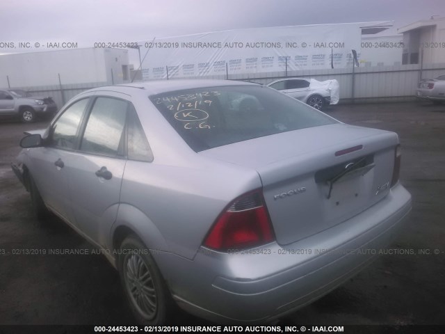 1FAFP34N27W263200 - 2007 FORD FOCUS ZX4/S/SE/SES SILVER photo 3