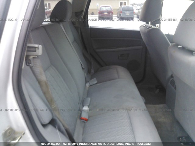 1J4GR48K15C581722 - 2005 JEEP GRAND CHEROKEE LAREDO/COLUMBIA/FREEDOM 银色 照片 8