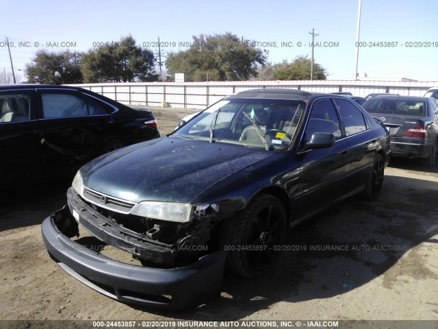 1HGCD5569VA032072 - 1997 HONDA ACCORD EX/EX-R GREEN photo 2