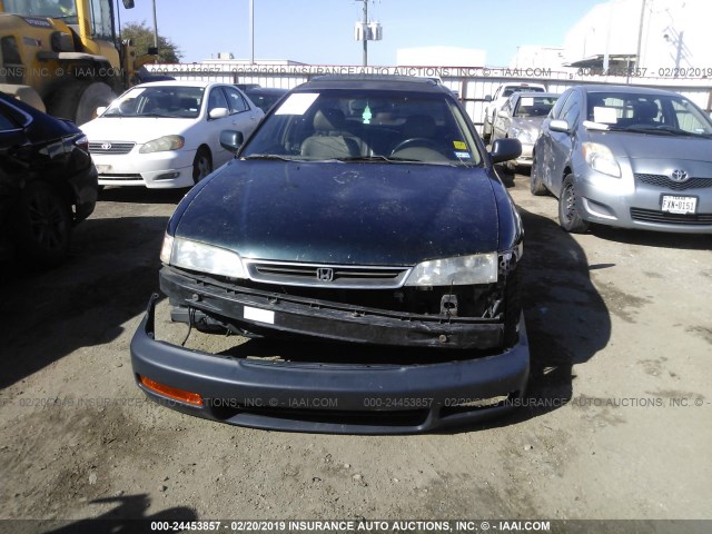 1HGCD5569VA032072 - 1997 HONDA ACCORD EX/EX-R GREEN photo 6