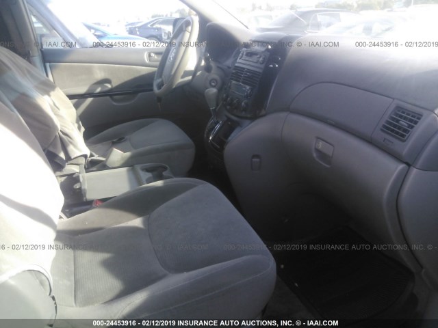 5TDZA23C25S267358 - 2005 TOYOTA SIENNA CE/LE GRAY photo 5