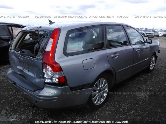 YV1MW382X52072045 - 2005 VOLVO V50 2.4I GRAY photo 4