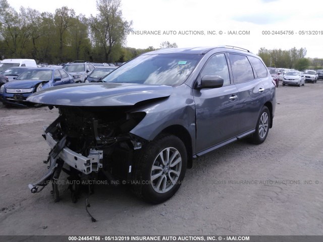5N1AR2MMXGC642605 - 2016 NISSAN PATHFINDER S/SV/SL/PLATINUM GRAY photo 2