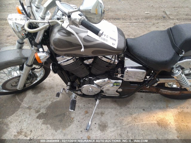 JH2RC44486K010329 - 2006 HONDA VT750 CDA 灰色 照片 9