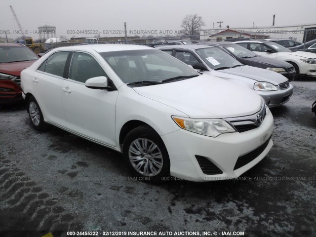 4T1BF1FK9CU507638 - 2012 TOYOTA CAMRY SE/LE/XLE 白色 照片 1