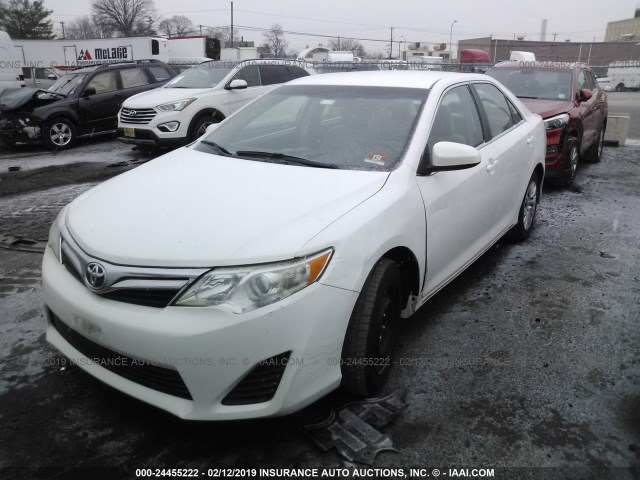 4T1BF1FK9CU507638 - 2012 TOYOTA CAMRY SE/LE/XLE 白色 照片 2
