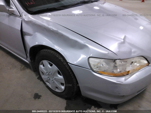 1HGCG2254YA039985 - 2000 HONDA ACCORD SILVER photo 6