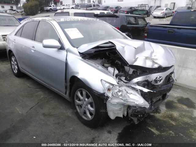 JTNBK3EK3B3050788 - 2011 TOYOTA CAMRY SE/LE/XLE 银色 照片 1