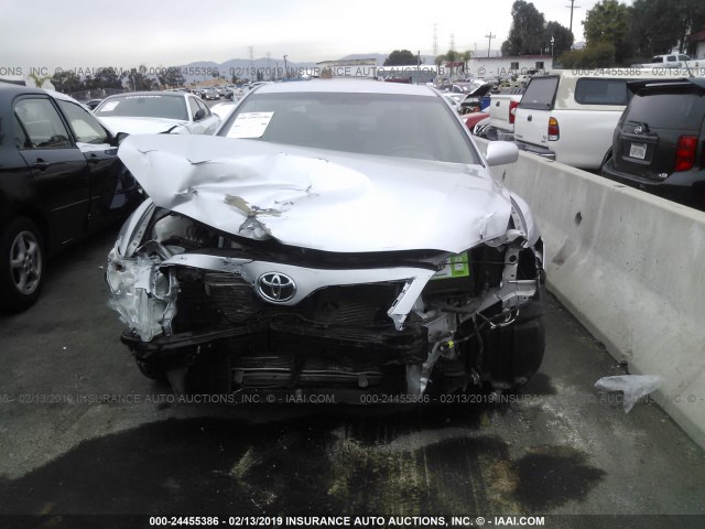 JTNBK3EK3B3050788 - 2011 TOYOTA CAMRY SE/LE/XLE 银色 照片 6