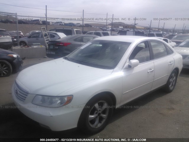 KMHFC46F86A136265 - 2006 HYUNDAI AZERA SE/LIMITED WHITE photo 2