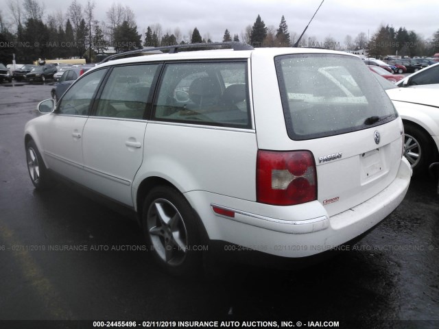 WVWNE63B94E295549 - 2004 VOLKSWAGEN PASSAT GL TDI WHITE photo 3