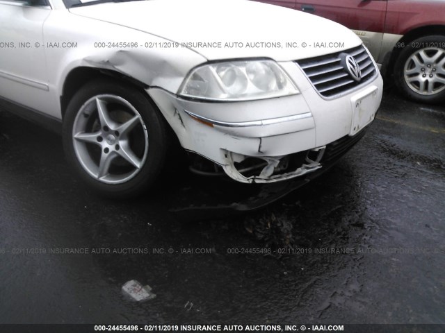 WVWNE63B94E295549 - 2004 VOLKSWAGEN PASSAT GL TDI WHITE photo 6