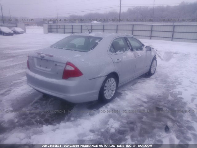 3FADP0L33AR240279 - 2010 FORD FUSION HYBRID SILVER photo 4