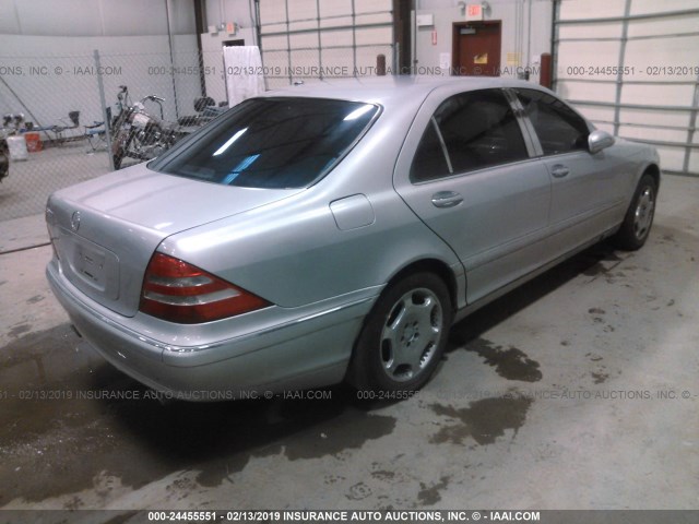 WDBNG75J2YA006625 - 2000 MERCEDES-BENZ S 500 SILVER photo 4