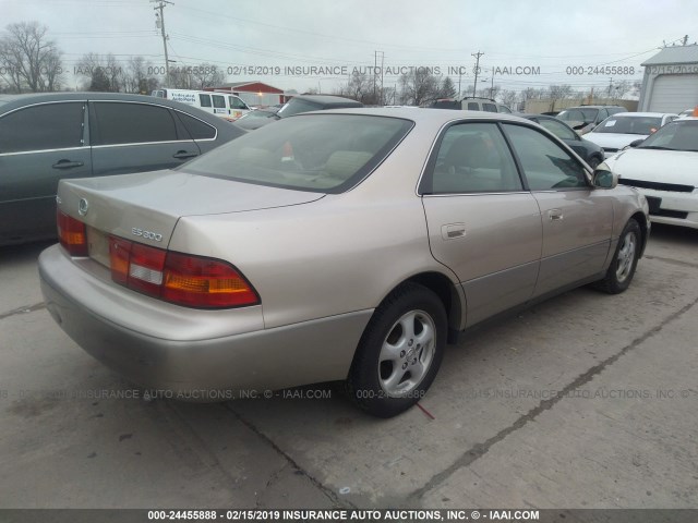 JT8BF28G3W5021858 - 1998 LEXUS ES 300 TAN photo 4