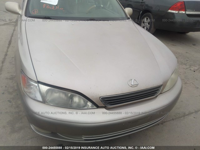 JT8BF28G3W5021858 - 1998 LEXUS ES 300 TAN photo 6