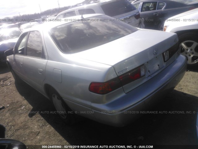4T1BG22K6YU714567 - 2000 TOYOTA CAMRY CE/LE/XLE 银色 照片 3