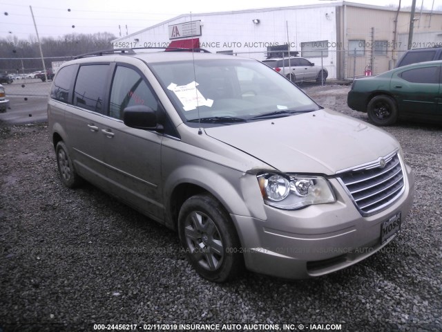 2A8HR44E59R551798 - 2009 CHRYSLER TOWN & COUNTRY LX GOLD photo 1