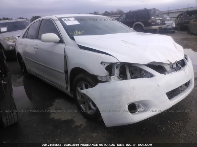 4T4BF3EKXBR178532 - 2011 TOYOTA CAMRY SE/LE/XLE WHITE photo 1