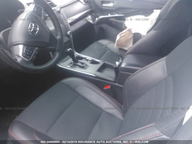 4T1BF1FK3HU439957 - 2017 TOYOTA CAMRY LE/XLE/SE/XSE 白色 照片 5