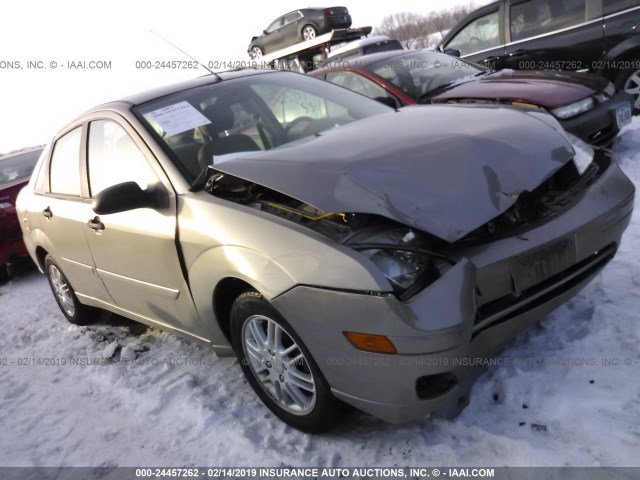 1FAFP34N05W238325 - 2005 FORD FOCUS ZX4 GOLD photo 1