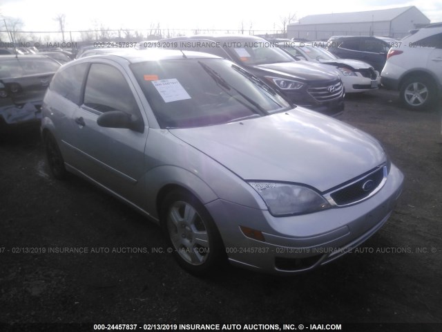 1FAFP31N77W222176 - 2007 FORD FOCUS ZX3/S/SE/SES SILVER photo 1