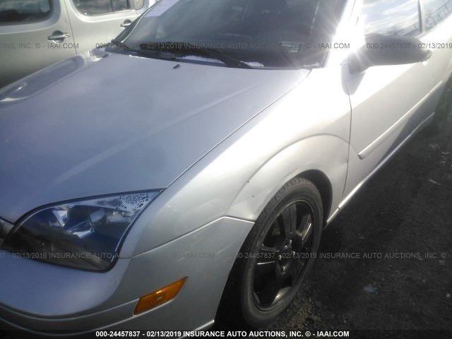 1FAFP31N77W222176 - 2007 FORD FOCUS ZX3/S/SE/SES SILVER photo 6