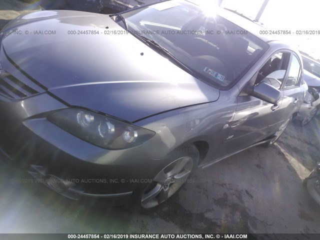 JM1BK323561531600 - 2006 MAZDA 3 S SILVER photo 2