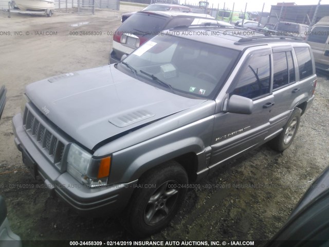 1J4GZ88Z2WC174790 - 1998 JEEP GRAND CHEROKEE LIMITED 5.9L GRAY photo 2