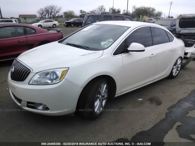 1G4PR5SK1F4113890 - 2015 BUICK VERANO CONVENIENCE WHITE photo 2