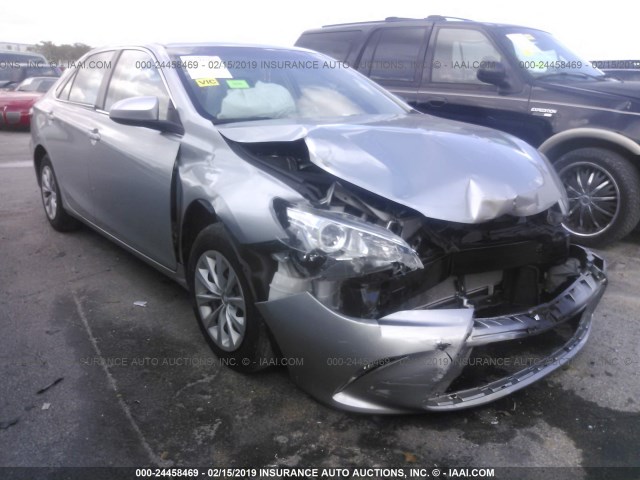 4T4BF1FK0GR570347 - 2016 TOYOTA CAMRY LE/XLE/SE/XSE SILVER photo 1