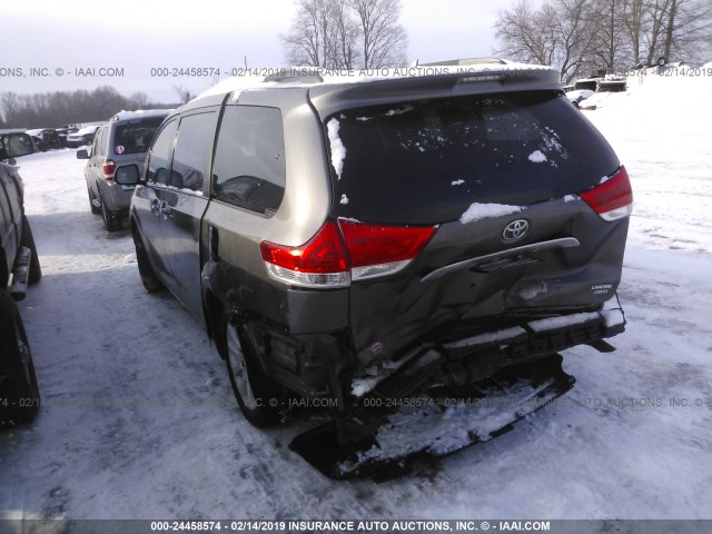 5TDDK3DC8CS044184 - 2012 TOYOTA SIENNA XLE/LIMITED GRAY photo 3