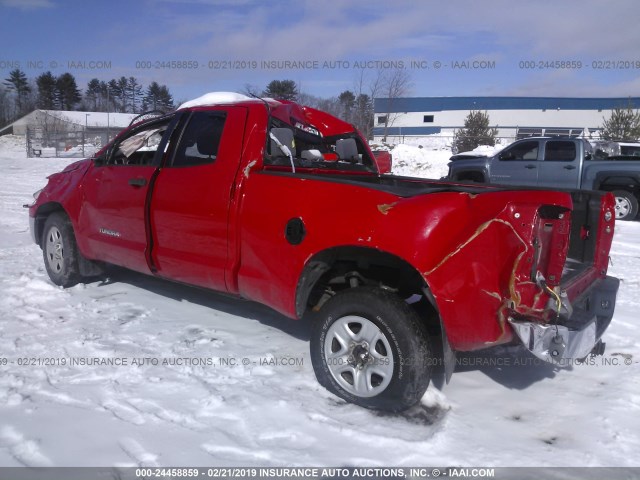 5TFUM5F11BX023588 - 2011 TOYOTA TUNDRA DOUBLE CAB SR5 RED photo 3