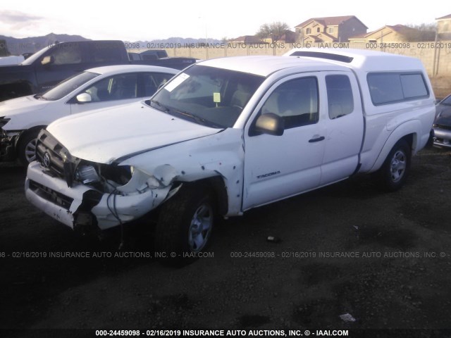 5TEUU42N06Z238669 - 2006 TOYOTA TACOMA ACCESS CAB WHITE photo 2