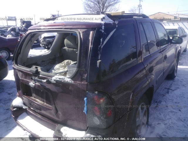 1GNDT13S852151988 - 2005 CHEVROLET TRAILBLAZER LS/LT BURGUNDY photo 4