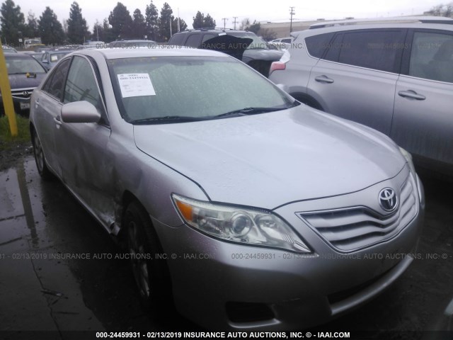 4T1BK3EK8BU621332 - 2011 TOYOTA CAMRY SE/LE/XLE 银色 照片 1
