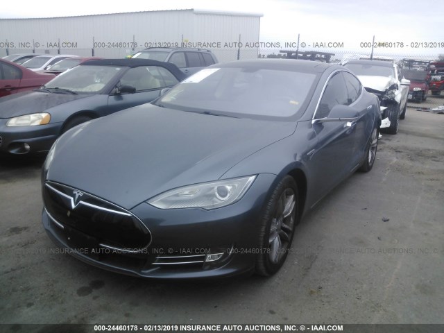 5YJSA1CP8DFP13658 - 2013 TESLA MODEL S Light Blue photo 2