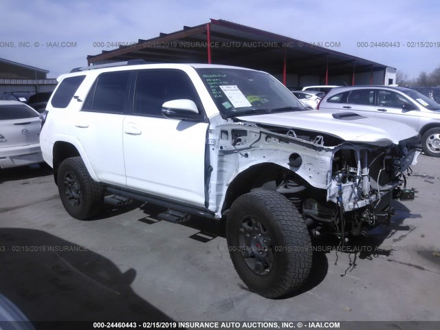 JTEBU5JR9J5505543 - 2018 TOYOTA 4RUNNER SR5 PREM/LTDL/TRAIL/TRD WHITE photo 1