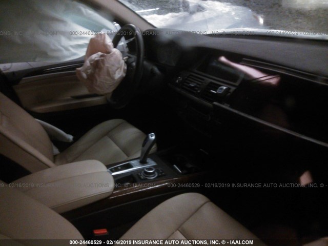 5UXZV4C5XCL987411 - 2012 BMW X5 XDRIVE35I BROWN photo 5