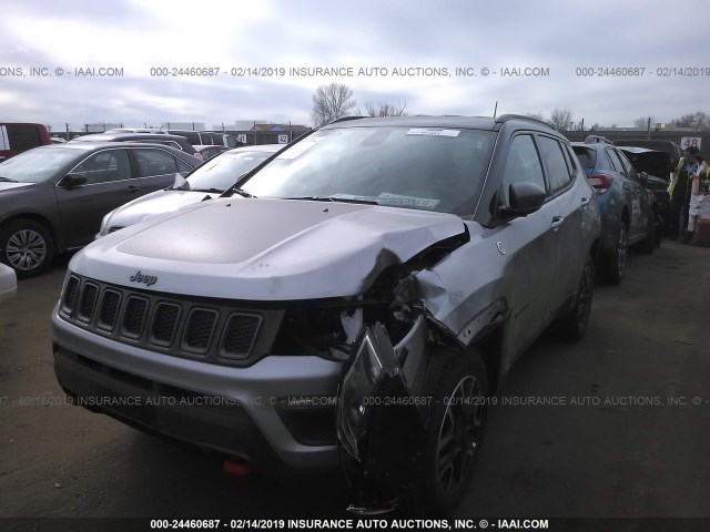 3C4NJDDBXKT660462 - 2019 JEEP COMPASS TRAILHAWK SILVER photo 2