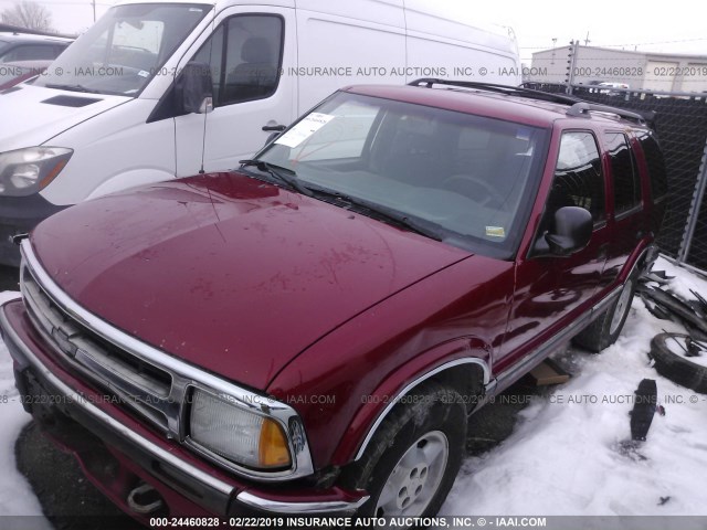 1GNDT13W2V2211881 - 1997 CHEVROLET BLAZER 红色 照片 2