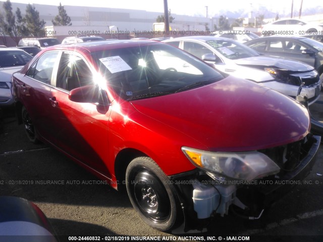 4T1BF1FK5CU550499 - 2012 TOYOTA CAMRY SE/LE/XLE 红色 照片 1