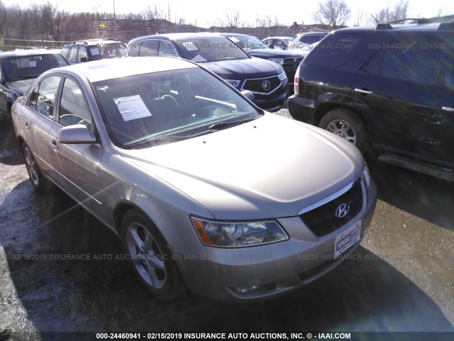 5NPEU46F07H229529 - 2007 HYUNDAI SONATA SE/LIMITED Champagne photo 1